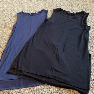 Bundle of 2 Athleta Tank Tops Black & Navy Size XXS in Like New Condition